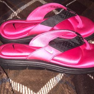 Nike comfort footbed